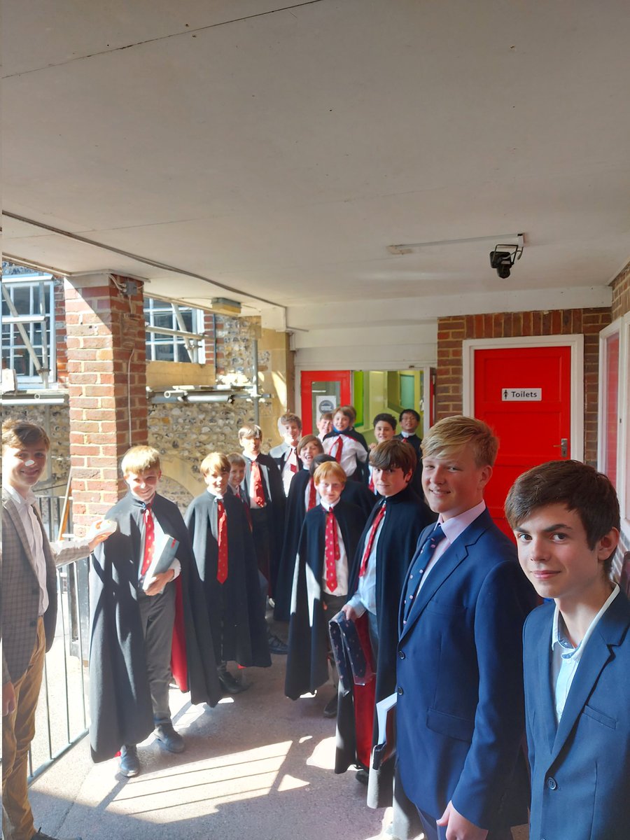 PrebendalBoard's tweet photo. Fantastic final afternoon, what a send off for our Year 8 Leavers - it was also lovely to see our two grown-up Head Chorister and Senior Chorister from last year. Au revoir Tom, Harrison, Ben, Lennox and Finley #ChoristerLife #iloveboarding #ChoirWeek #dismissalofchoristers https://t.co/druHestIxc