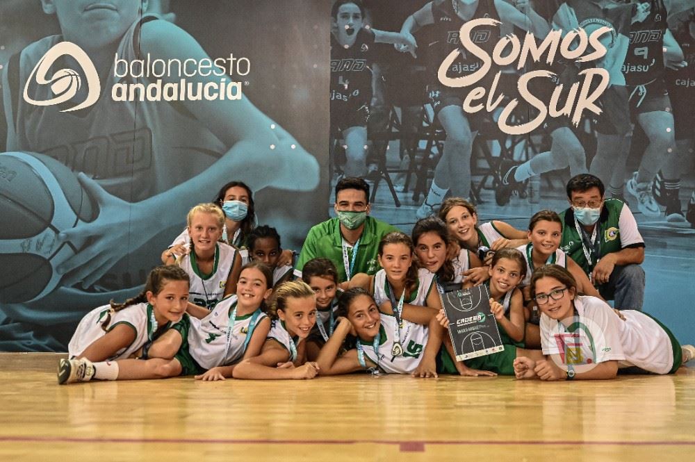 🗞️🏀Campeonato <a href="/FAB_Andaluza/">Federación Andaluza de Baloncesto</a> minibasket femenino

El Club Náutico Sevilla, décimo clasificado en la cita autonómica, celebrada del 14 al 18 de julio en Sanlúcar de Barrameda. #somosnáutico

▶️💻clubnauticosevilla.com/noticia/5786-c…