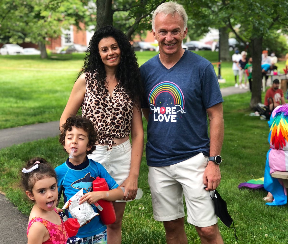 SeanCaseyLPC's tweet photo. Thank you to everyone who came out for our #PEIPrideWeek kick-off BBQ. Check out the full listing of events at https://t.co/LNWVLxdvBW π #morelove https://t.co/jnT4D2qGRq