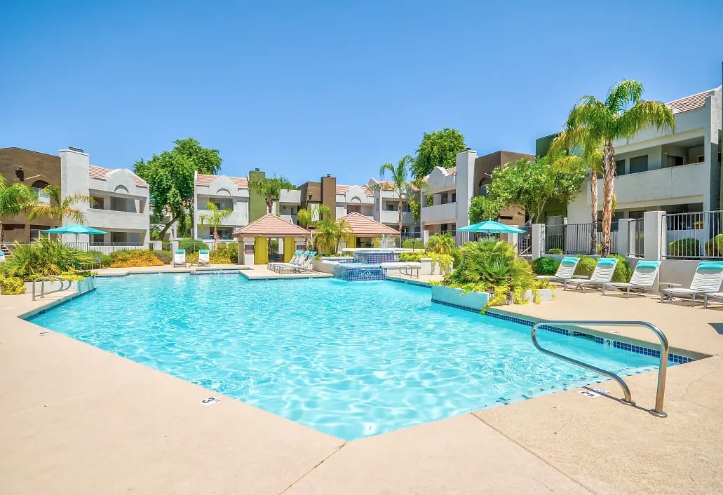 SkyAncala's tweet photo. What is your favorite part about Scottsdale summers? https://t.co/Zs1pfZYg8V