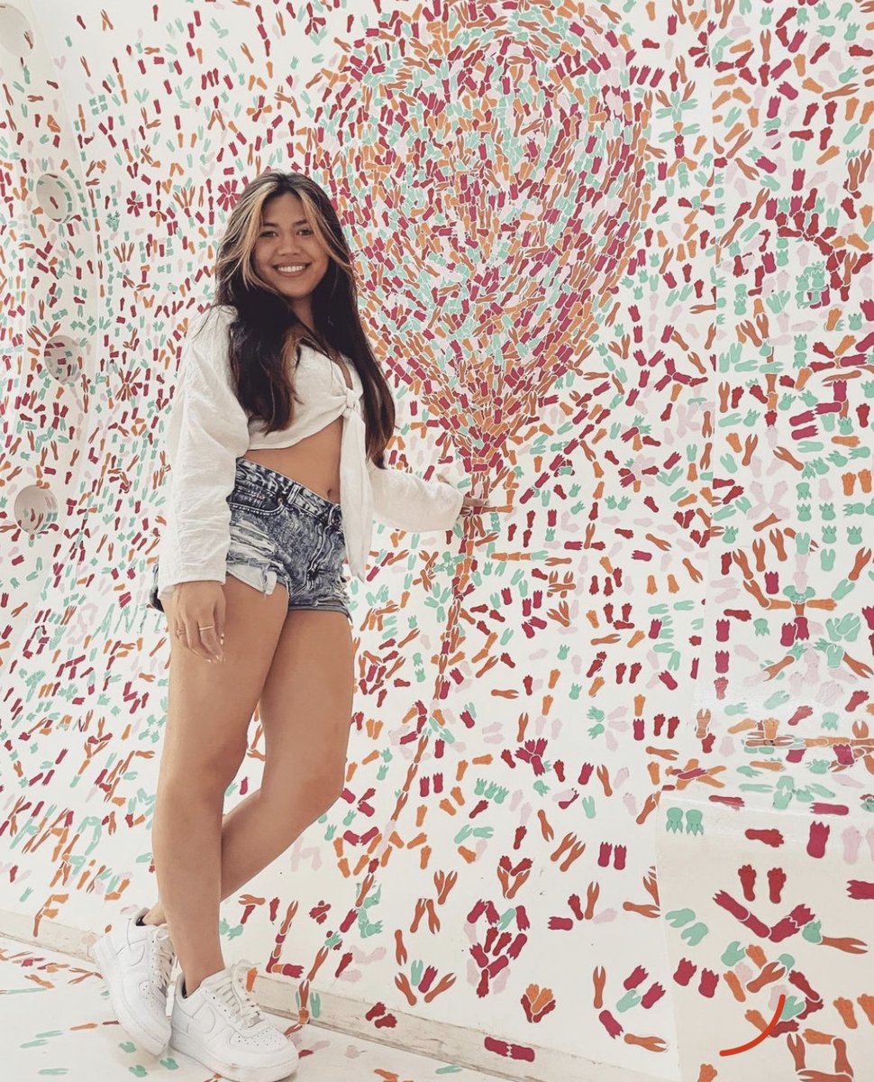 Seismique: Lifting everyone's day like hot air in a balloon! 🎈 😁 

📸  by katelynseng on IG 
🎨  by Professional Scenic Services