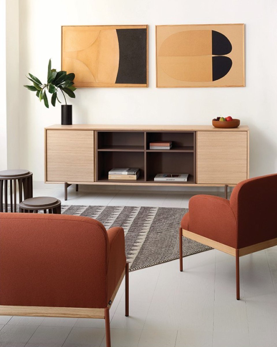 Find warm modern elegance with our designs from @truedesignofficial 🌼
Pictured: Aisko sofa & lougne chair, Anyway stools & Blade credenza
#nuansdesign #interiordesign #moderninterior #moderninteriordesign #lounge #modernlounge #hotel #modernhotel #hoteldesign #officedecor