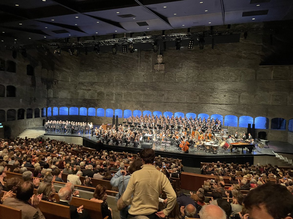 da_hein's tweet image. #WarRequiem, ein beeindruckendes Chorwerk @SbgFestival