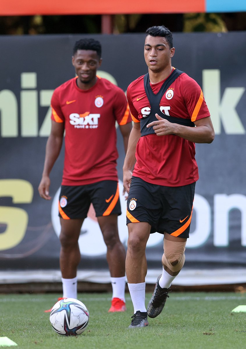 Galatasaray SK's tweet - "📸 Galatasarayımız, UEFA Şampiyonlar Ligi