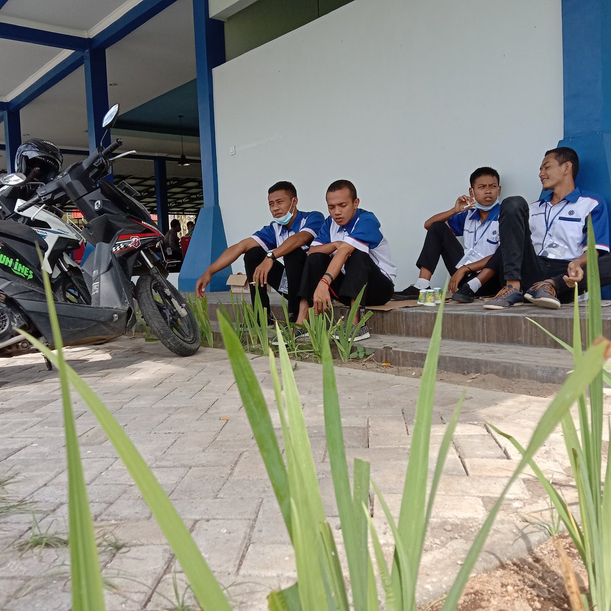 Langkung22's tweet photo. Sama sama belajar ...
Tapi jangan sampai merasa lebih baik dari orang lain https://t.co/rt8Cc39czP