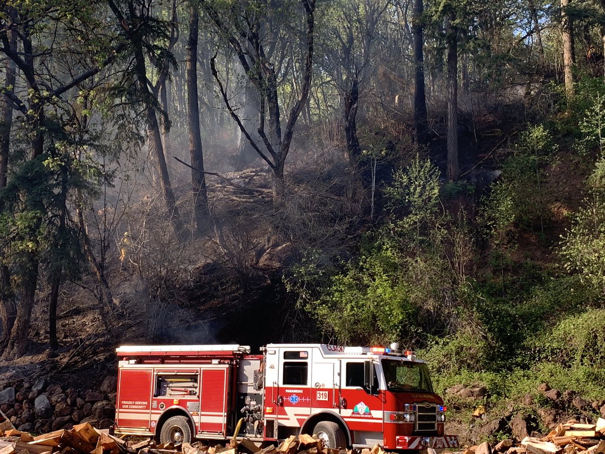Clackamas Fire tweet media