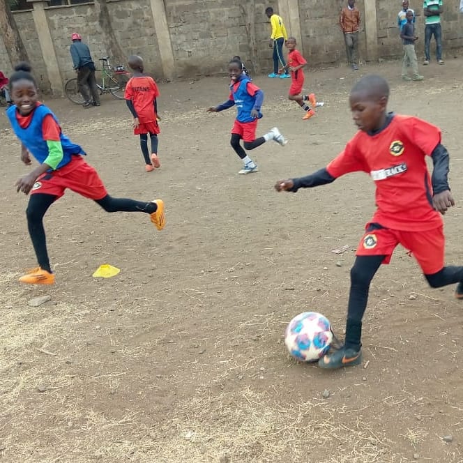 YoungUnitedFc1's tweet image. JUNIOR TEAMS ROUND UP...

All categories have been working ahead of friendly matches this coming week.

#wearedevelopment 
#titans4life🔱🔱