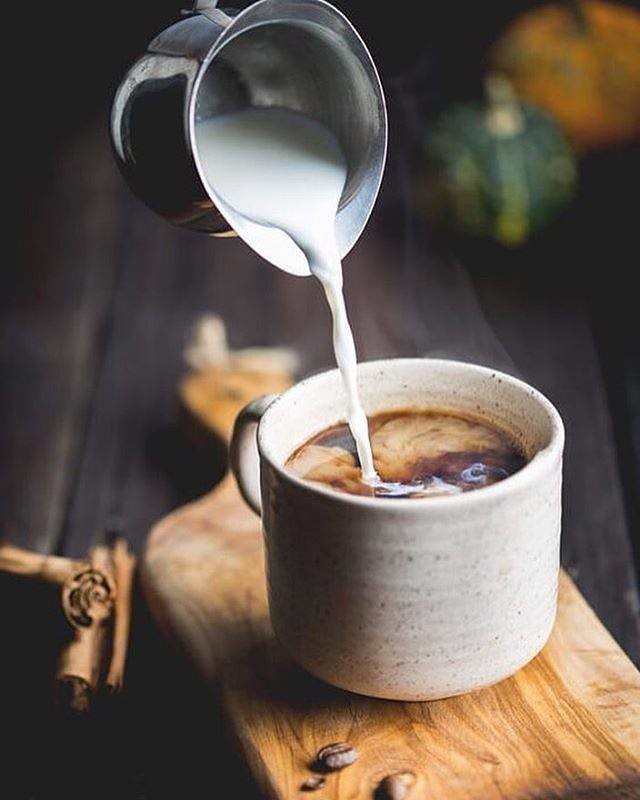 "  Улыбнись, и пусть все ломают голову, что у тебя на уме. "  _ А.П.Чехов🌼🌾🍮 Добрый вечер, друзья!