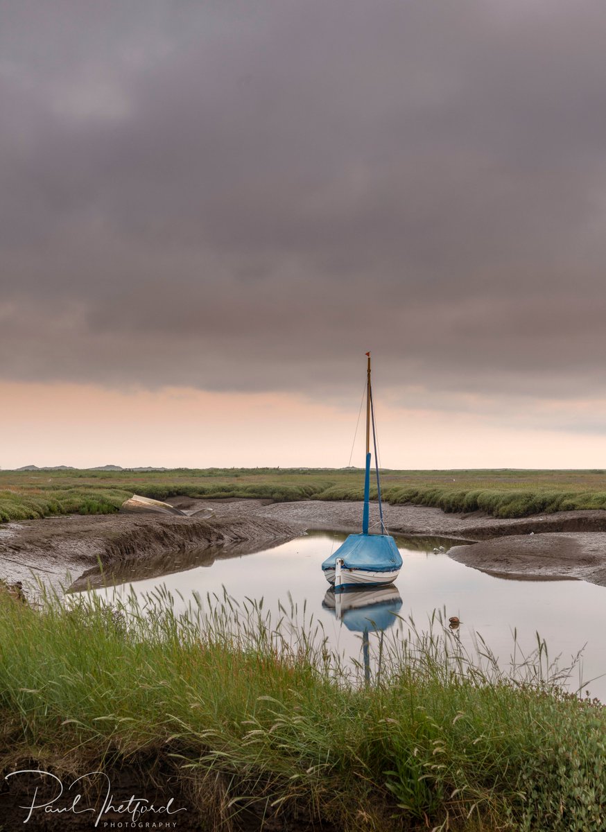 Dawn, Blakeney marsh, North Norfolk. Portrait shot so needs a click. <a href="/atnorfolk/">All Things Norfolk</a> <a href="/SonyUK/">Sony UK & Ireland</a> <a href="/LEEFilters/">LEE Filters</a> @MindShiftGear <a href="/gitzo_tweet/">Gitzo Official</a> <a href="/NorfolkCoastNT/">Norfolk Coast and Broads NT</a> <a href="/BlakeneyHotel/">Blakeney Hotel</a>
