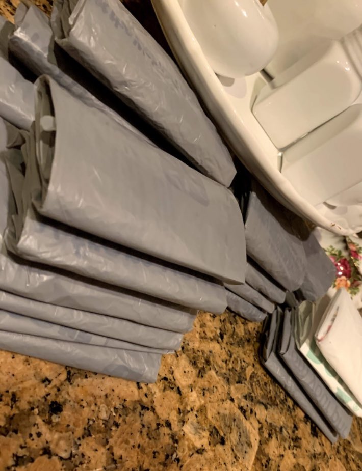 barbiecristo's tweet photo. No one: 
Me :  folding walmart plastic bags https://t.co/yTv9PVfTvc