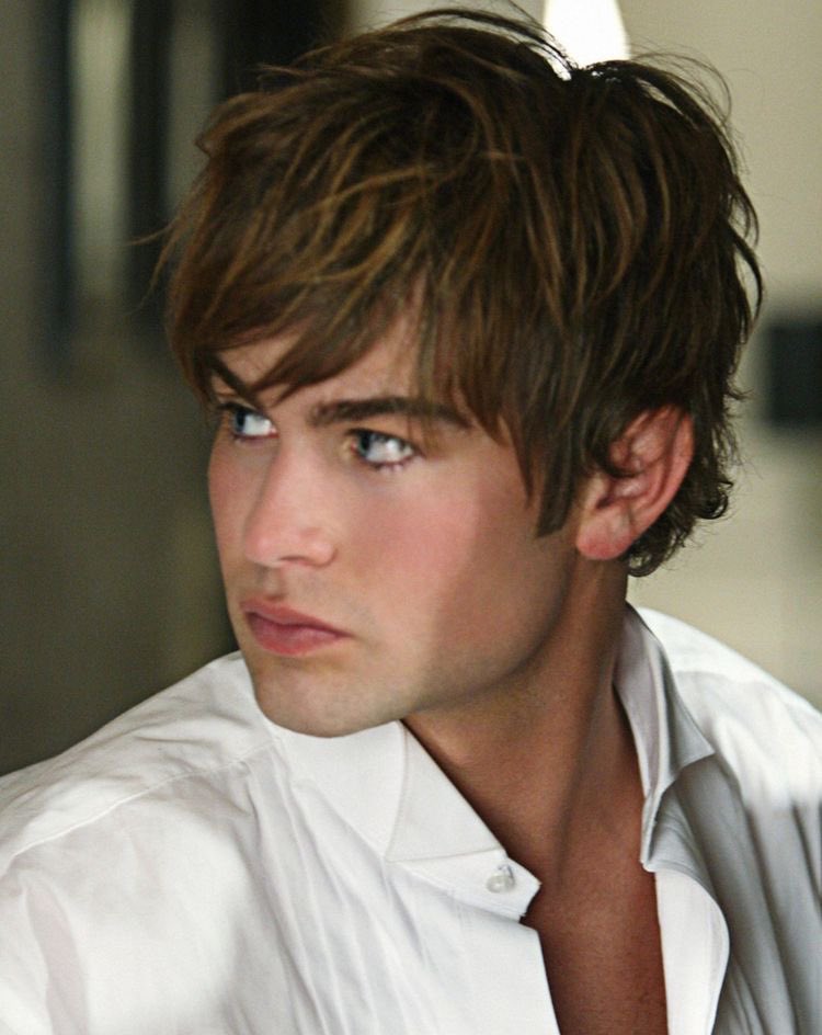 Happy birthday to chace crawford u r the king of my heart!! literally i love u!!! 