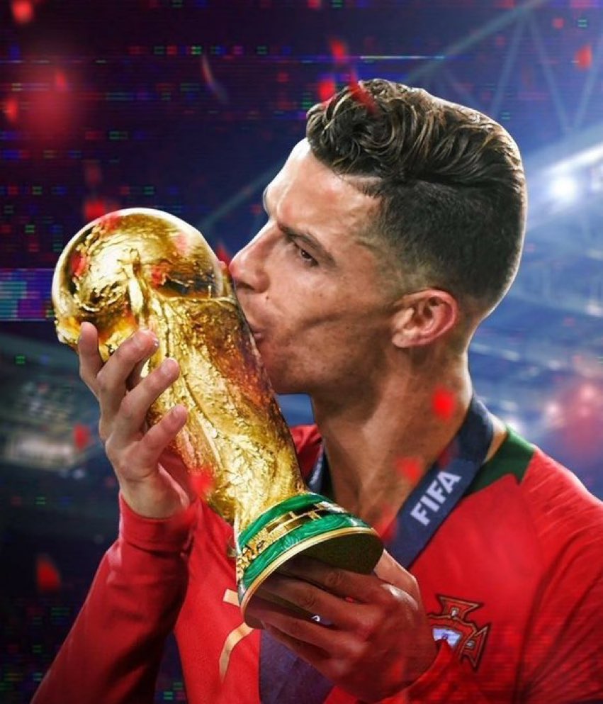 ManuDaGoat's tweet image. 7 games played 0 G/A drops a stinker in the final and still lifts the trophy 💉#2022WC