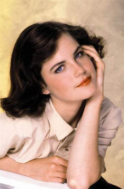 Happy 60th Birthday Elizabeth McGovern! So adorable and lovely! 