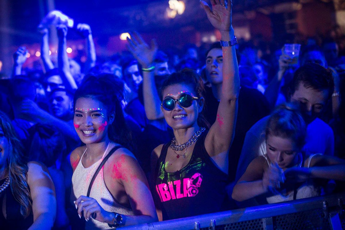 Blackpool Rocks tweet media