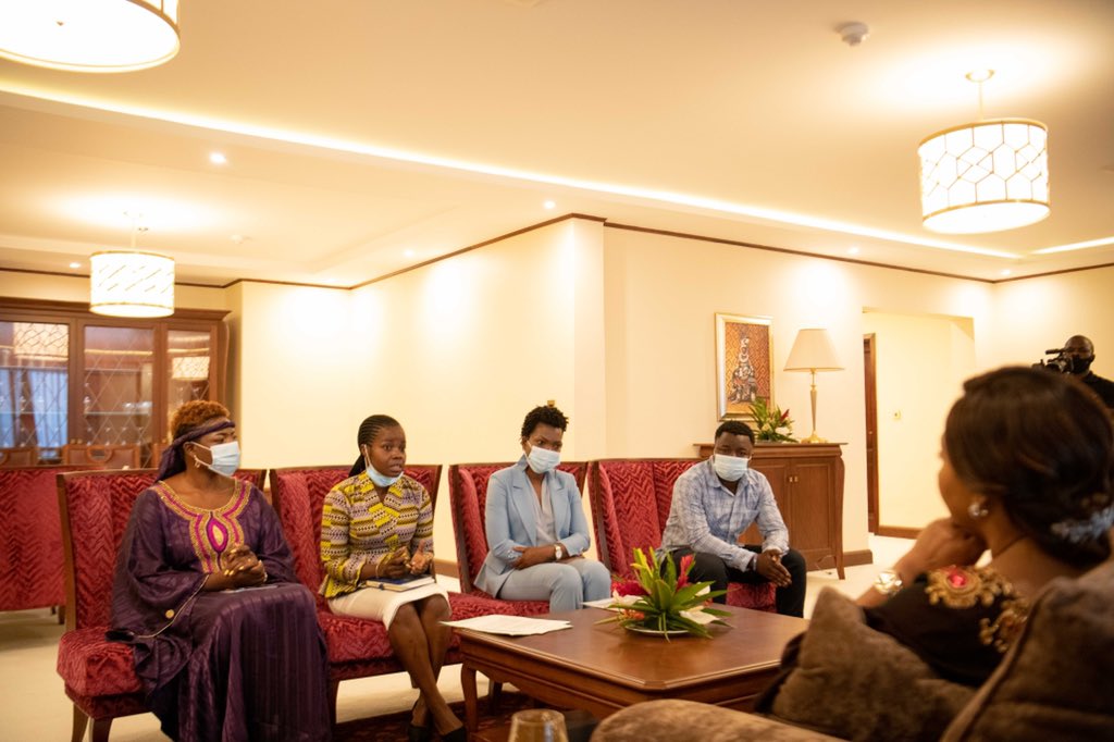 Retour en images: Rencontre enrichissante avec la première dame de la République Démocratique du Congo <a href="/DeniseNyakeru/">Denise NYAKERU TSHISEKEDI</a> le 22 Juin 2021. <a href="/annytenga/">ANNY  T. MODI</a> <a href="/isabelle_monga/">isabelle monga</a> <a href="/GomaFleva/">Goma fleva</a> <a href="/RdcRenafer/">Renafer RDC</a> @RenaferK <a href="/Gomactif/">GOMA ACTIF ⭕️</a>