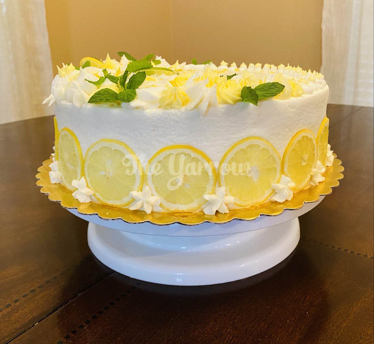 A little lemon zest makes everything tastes better. Made with natural food colors and fresh lemons. 
 #happyBirthday #cakes #yarrowEats #buttercreamFrosting #lemonCake #freshLemons #flowers #homemade #dessert #naturalFoodColors