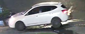 houstonpolice's tweet photo. Help us find this suspect, wanted for murdering a mother &amp; daughter on June 12.

Hector Manuel Birriel Carrasquillo, aka Vicente Lopez Garcia, drives a white Nissan Rogue, license plates PGS-5720.

If seen call Homicide at 713-308-3600 or @CrimeStopHOU at 713-222-TIPS.

#hounews https://t.co/Gv8QicB12u