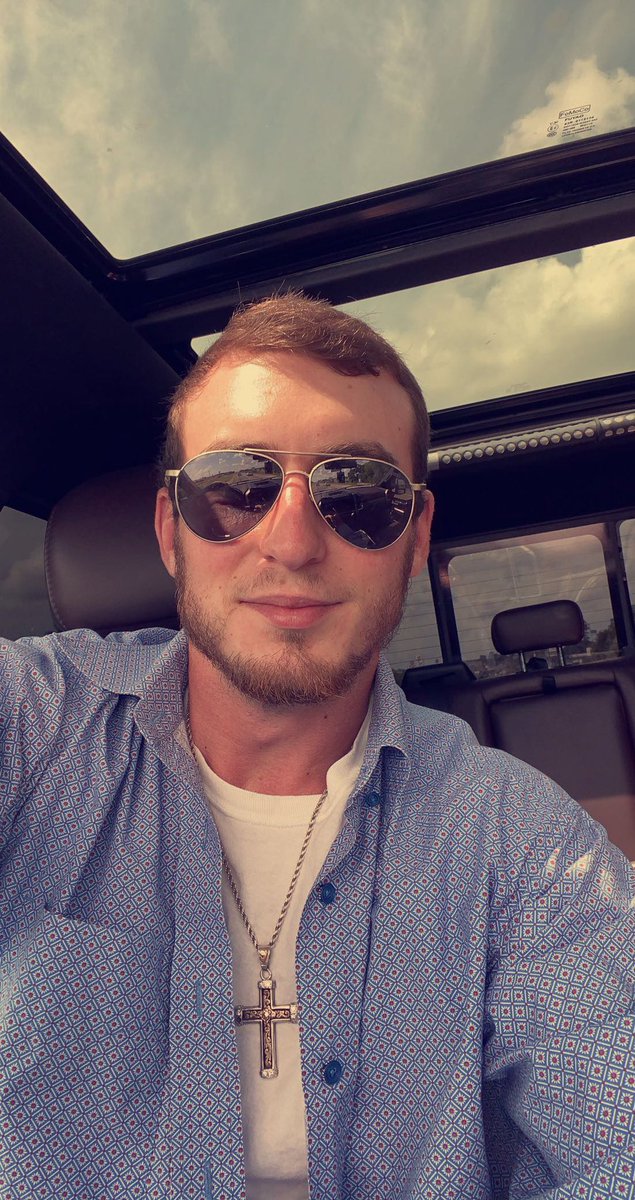 mattcmal1227's tweet photo. “As long as there stars over Texas. Darlin I’ll hang the moon for you” https://t.co/o2rT7p8mh6