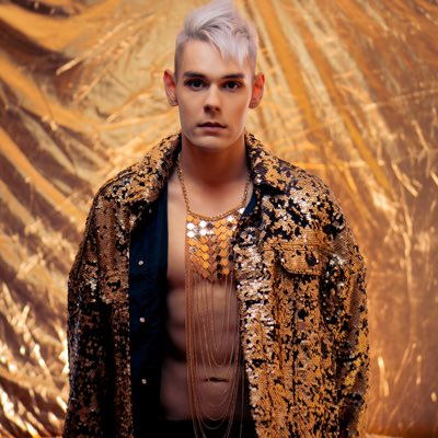 ONIQmusic's tweet photo. #NewProfilePic https://t.co/htQlbyBTOi