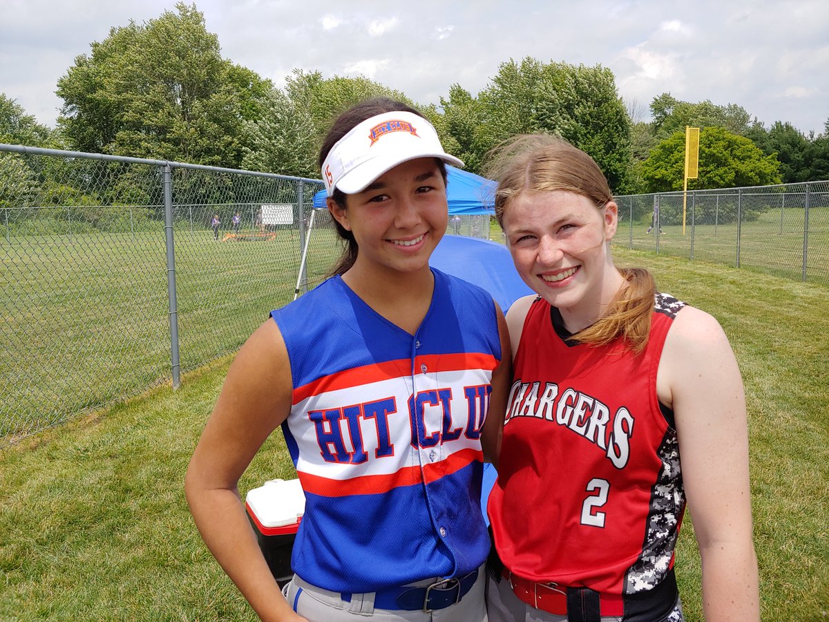 Magnificat Softball tweet media