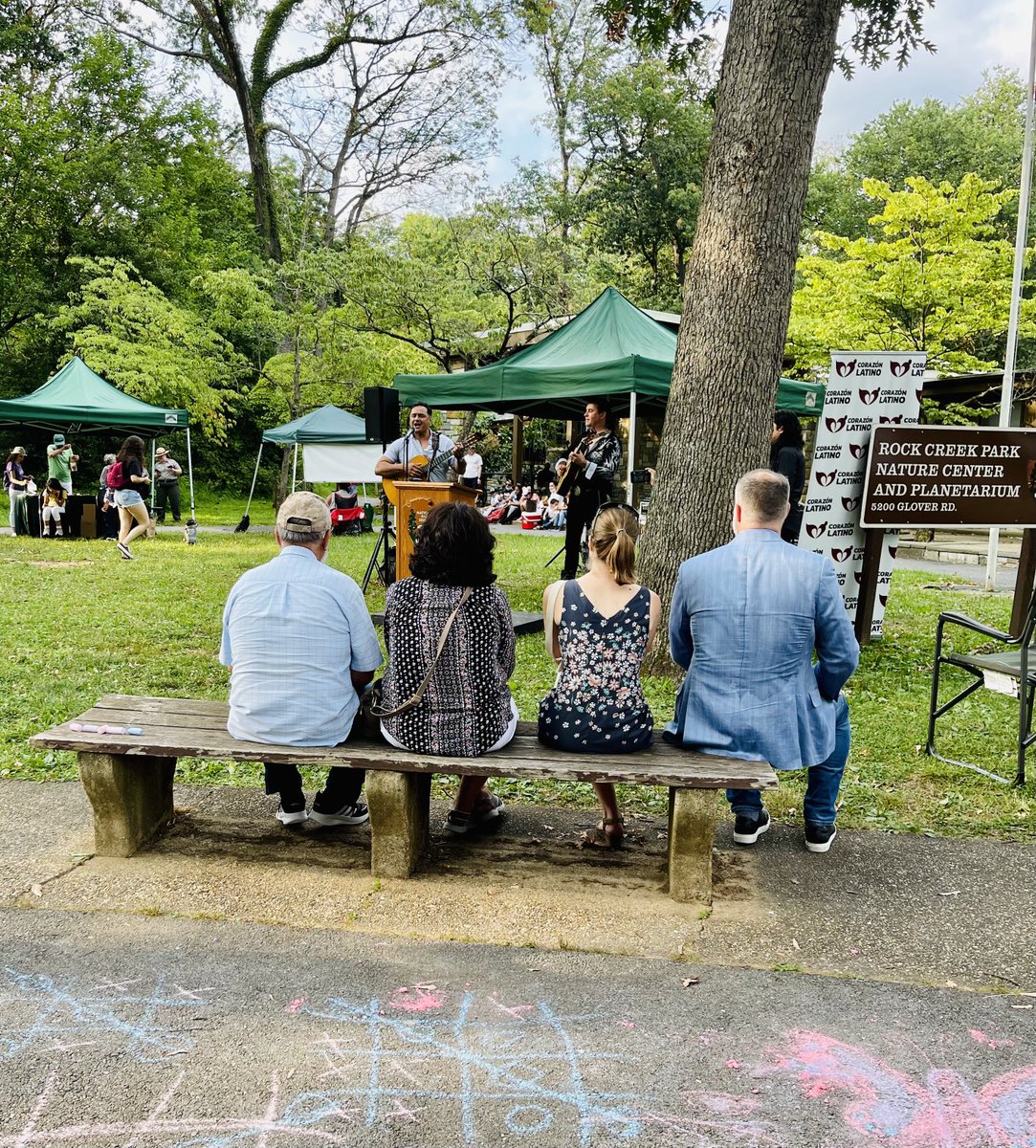 Gracias <a href="/corazon_latin/">Corazón Latino</a> Mis padres enjoying <a href="/RockCreekNPS/">Rock Creek Park</a> front seats listening to el maravilloso Jesús Daniel Hernández #RecreateResponsibly #LCW2021