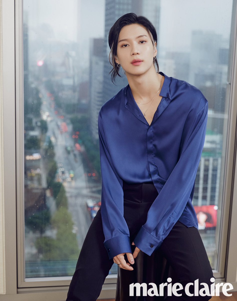hourlytaemin tweet picture