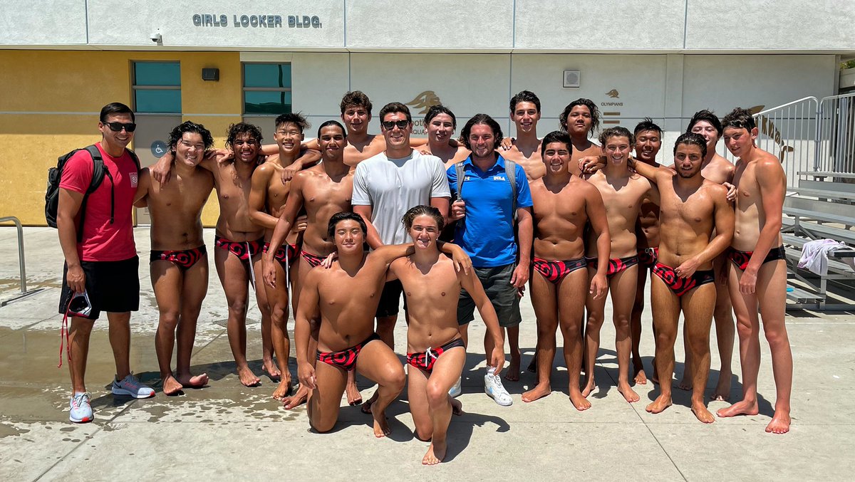 Made my way to <a href="/USAWP/">USA Water Polo</a> #2021jos to support <a href="/RBWPC/">Rose Bowl Water Polo</a>.  No let down boys! #rosebowlnation 👊 #waterpolo