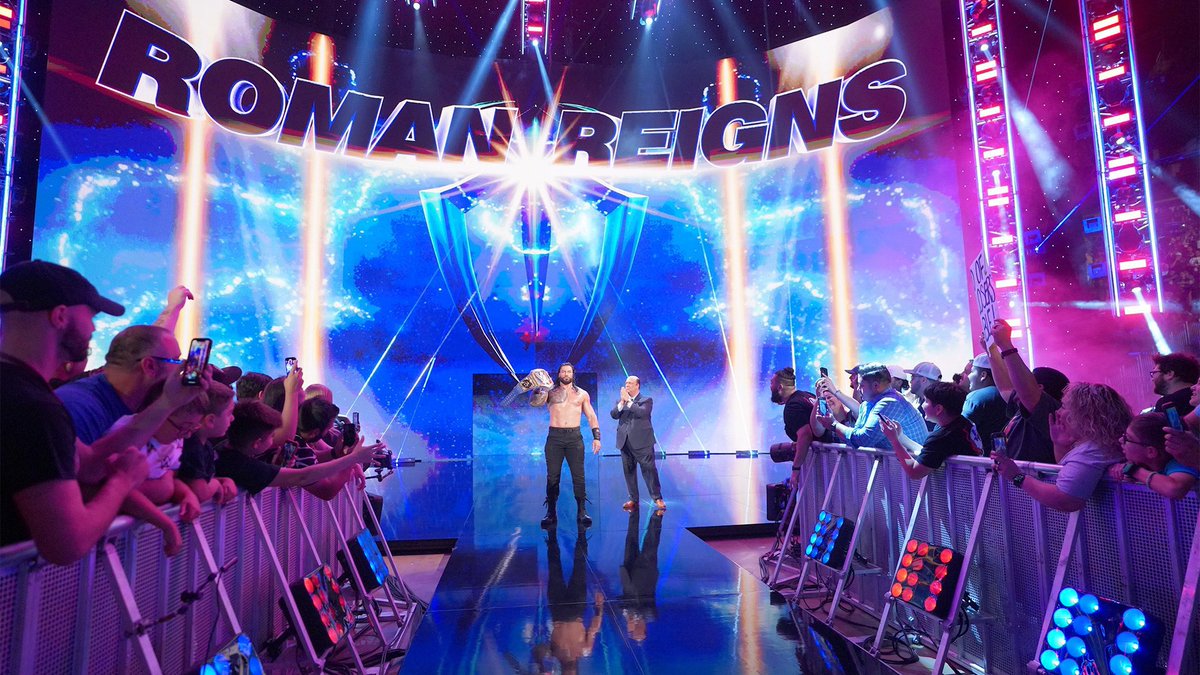 legitvisionary's tweet photo. Ready to see this man completely dominate today 😌💙 @WWERomanReigns #ReignsvsEdge #MITB https://t.co/OFoH9xRfZ8