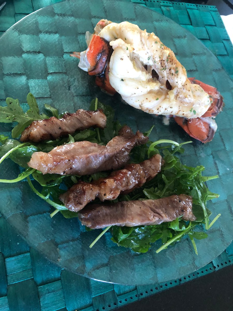 AZNPandolf's tweet photo. Been looking forward for #cheatday . Lose 4lbs on the 1st week on being on the #liquidfast . I deserve a “ surf &amp; turf treat . #crowdcow #JapaneseA5wagyu #lobstertail https://t.co/NHUAKWhLJN