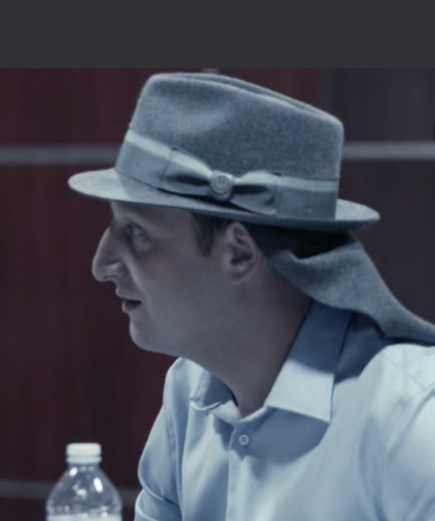 Jason Walstrom Where Can I Get Me A Fedora With Safari Flaps Ithinkyoushouldleave T Co Bvyiiudy4p Twitter