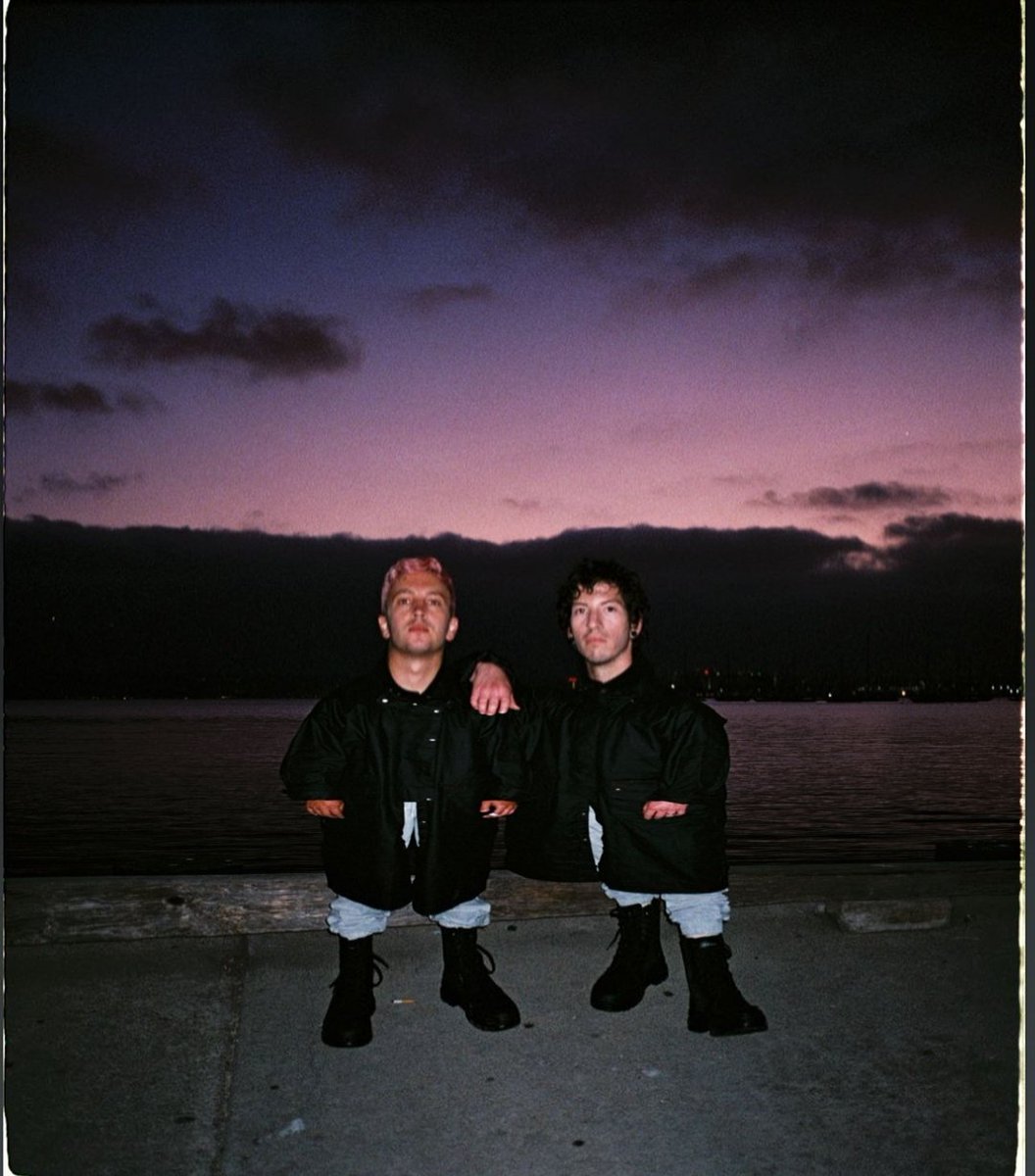 dunchett's tweet image. tyler e josh rebaixados
uma thread muito necessária;