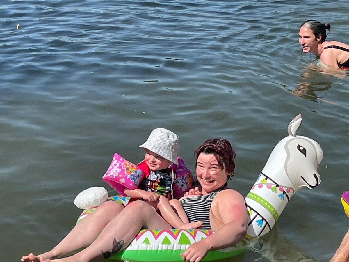 pixiecallinan's tweet photo. A long planned and already postponed wedding was cancelled again this weekend, so my family and I did what we do best - party in a field. What a properly brilliant weekend with the best people! https://t.co/evY0nLHpjp