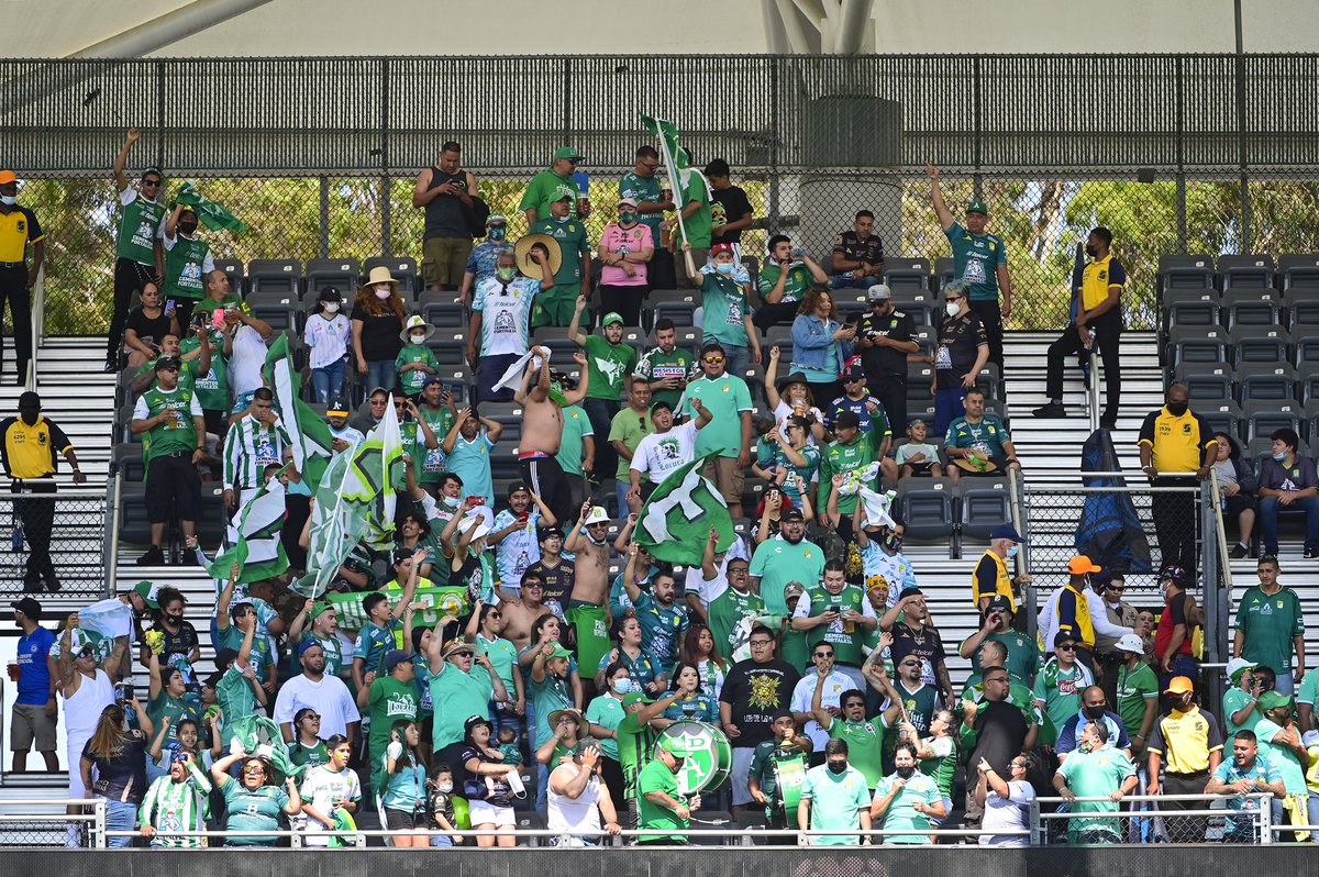 Club León 🇲🇽's tweet - "CALENTAMIENTO 🔥 Saltamos a la cancha para los últimos trabajos. ¡Gran ambiente en Carson! #CampeondeCampeones 🏆 📲 " - Trendsmap