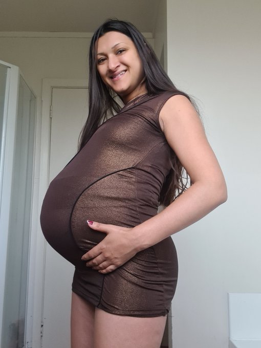This is what 35weeks pregnant looks like!! 🤗  @LovelyPregnancy https://t.co/hA0mdpfajS<a class="tags" href="/tag/lovelypregnancy">@lovelypregnancy</a><a href="/tag/pregnant"class="tags"><span>#pregnant</span></a><a href="/tag/milf"class="tags"><span>#milf</span></a><a href="/tag/6monthspregnant"class="tags"><span>#6monthspregnant</span></a><a href="/tag/pregnancyfetish"class="tags"><span>#pregnancyfetish</span></a>
