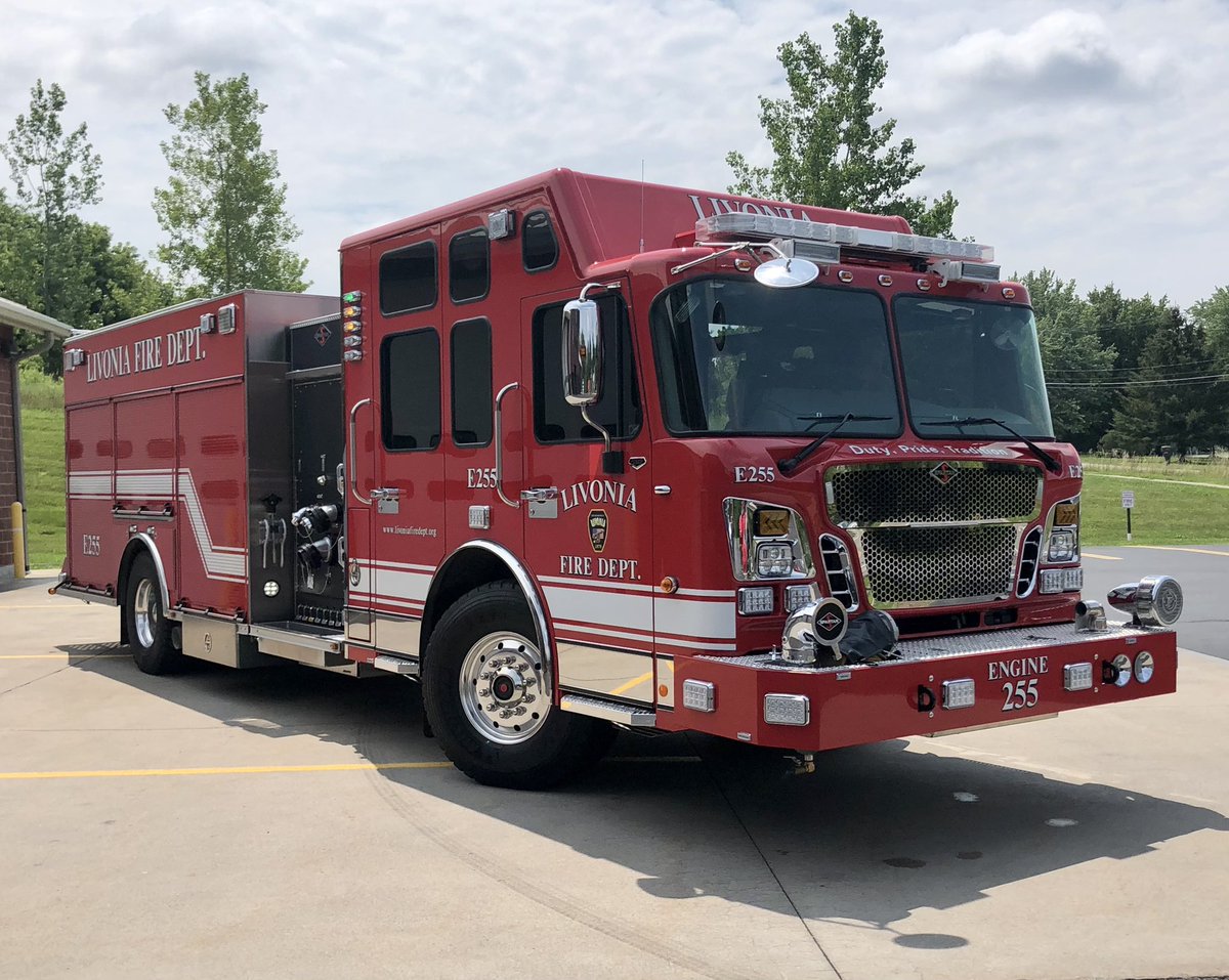 firephoto25's tweet photo. The Livonia Joint Fire District in Livingston County, NY has taken delivery of a new @Spartan_ER 1500/1250/30 engine @ctfirephoto #Engine255 https://t.co/JozorK1ejR