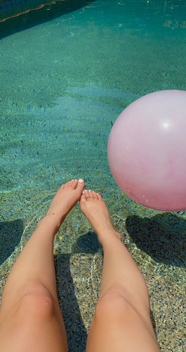 rosefootsie's tweet photo. #footmodel #russianfeet #petitefeet #russianfootmodel #feet #feetworld #foot #footworld #footfetishnation #feetfetishworld #toes #prettytoes #toesandsoles #toesinthesand #soles #solesandtoes #feetking #feetprincess #footprincess #feetlove #lovefeet #footlover https://t.co/gKCaLEvz0s