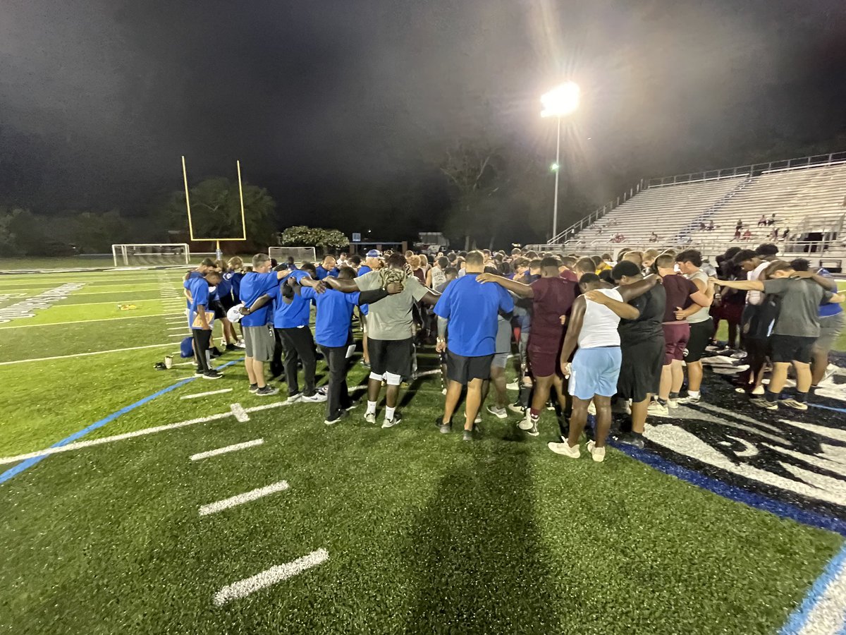 Honored to serve along these men during Faulkner’s Prospect Camp 🏈🦅 Had lots of talent on The John Mark Stallings Field! #faulknerfootball #keepyourfork #thebestisyettocome