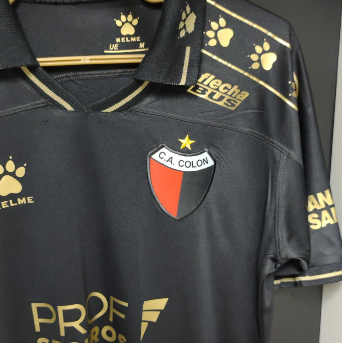 nueva camiseta colon de santa fe CEGICAP