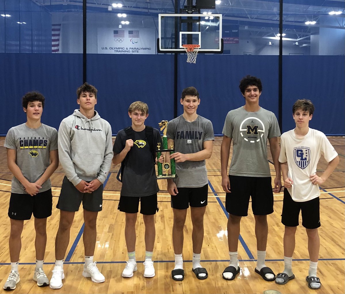 MichiganLightn1's tweet photo. Great weekend went 4-1 and won the Brawl for the Ball bronze bracket. Championship game: ⁦@jakestephens23⁩ 23 pts ⁦@duncan_moffitt3⁩ 18 pts Alex Pastoriza 9 pts          Grant Bradley 6 pts    ⁦@HankampScott⁩ ⁦@jgilbertsport ⁦@PrepHoopsMI⁩ https://t.co/0NGjnCA800