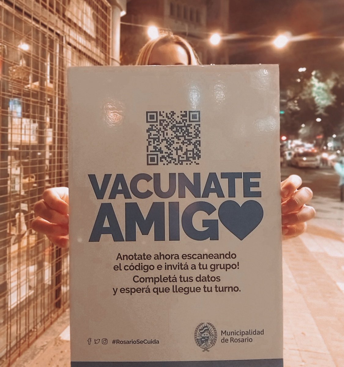 ¡ANOTATE! 💉
#VacunateAmigo #VacunateAmiga Cada dosis aplicada nos acerca más a esos momentos compartidos que tanto extrañamos ❤️
#RosarioSeVacuna