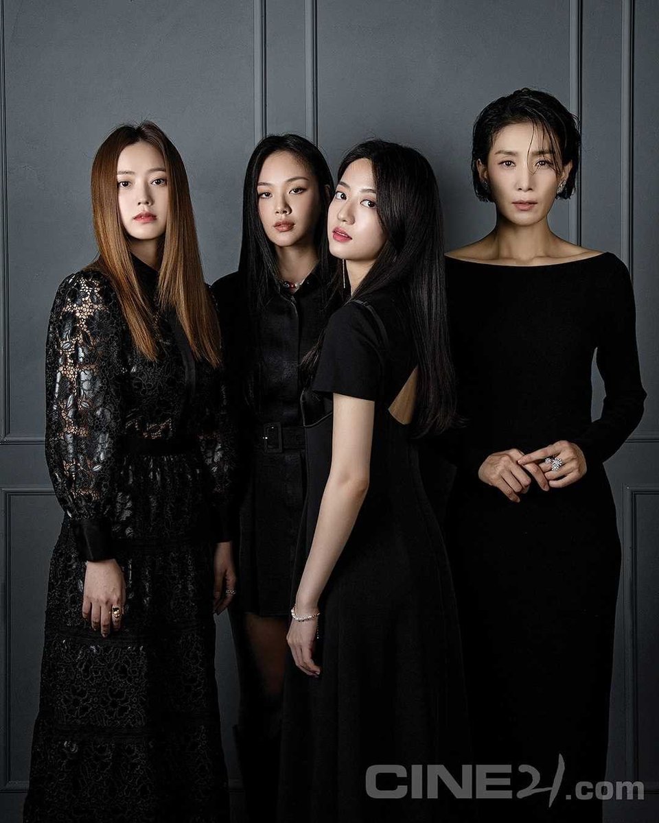fairyyeji_'s tweet photo. The power they hold 🔥
#WhisperingCorridors6 #TheHumming #KimSeoHyung #KimHyunSoo #ChoiRi #Bibi https://t.co/XwaBtvTjxR