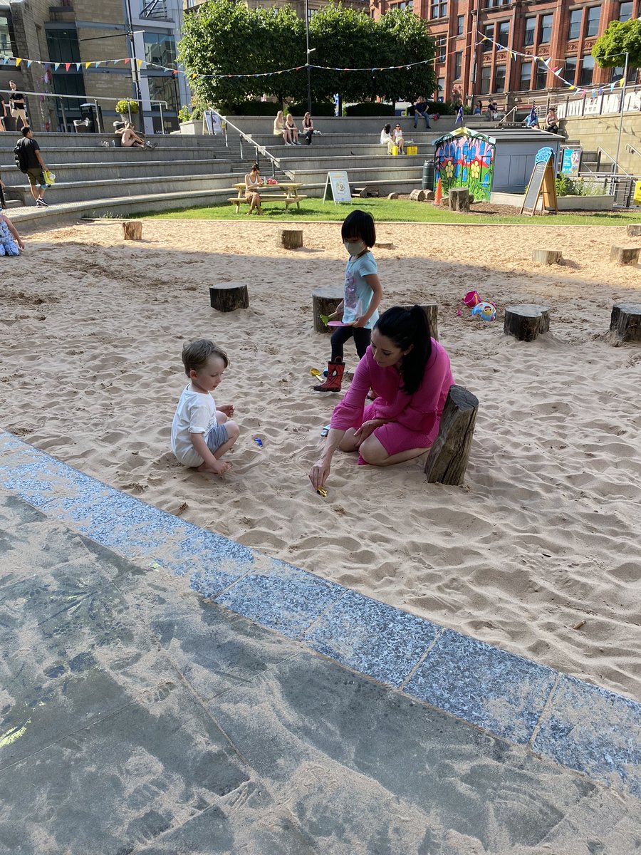 TonyKent_Writes's tweet image. Just finished the nicest weekend in Manchester. I finished my structural edit on #Book4 on Friday and continue my trial today, so instead of me travelling home for 36hrs again, @MissVC &amp;amp; Joseph came to me.

Closest thing to a holiday we’ve had in TWO years. It was lovely!!