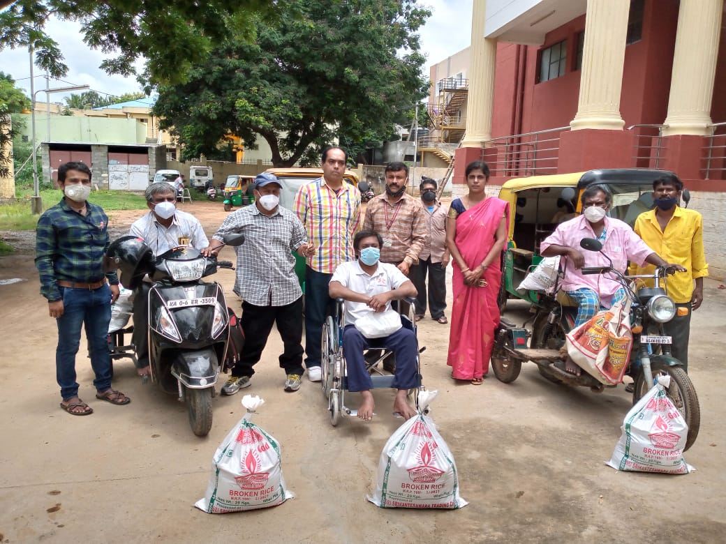 krbaas's tweet photo. KRBAAS Magadi Distributed 380 Ration Kits in- Ramanagara,Mandya, Mysuru, Hassan, Tumkur, CB Pura &amp; Kolara Districts. for Spinal Cord Injury persons. Thanks 
@APPI
 Team helping us in this Crusial Time. #COVIDrelief #KRBAASMagadi #Spinalcordinjury #Rehabcenter #SCI. 
@Azimpremji https://t.co/4572scUwUr