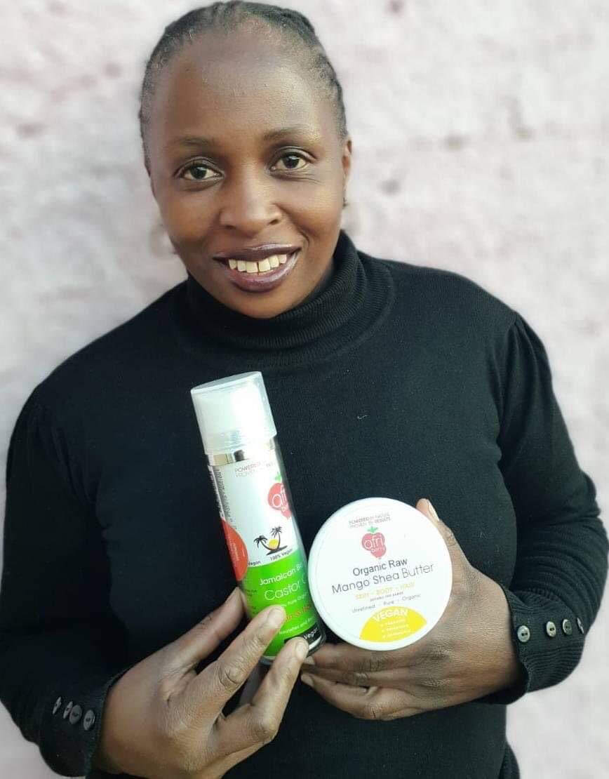 Afri_berry's tweet photo. Afri-Berry taking care of the whole family this Winter season get your favorite skin, body and hair repair products that are available to shop NOW! 🍓: https://t.co/541TIZwLqW 🛍 #GirlsTalkZA #Lockdownlevel4 #happycustomer 
@VanessaNdaloLongwe https://t.co/etpyGU1Be2
