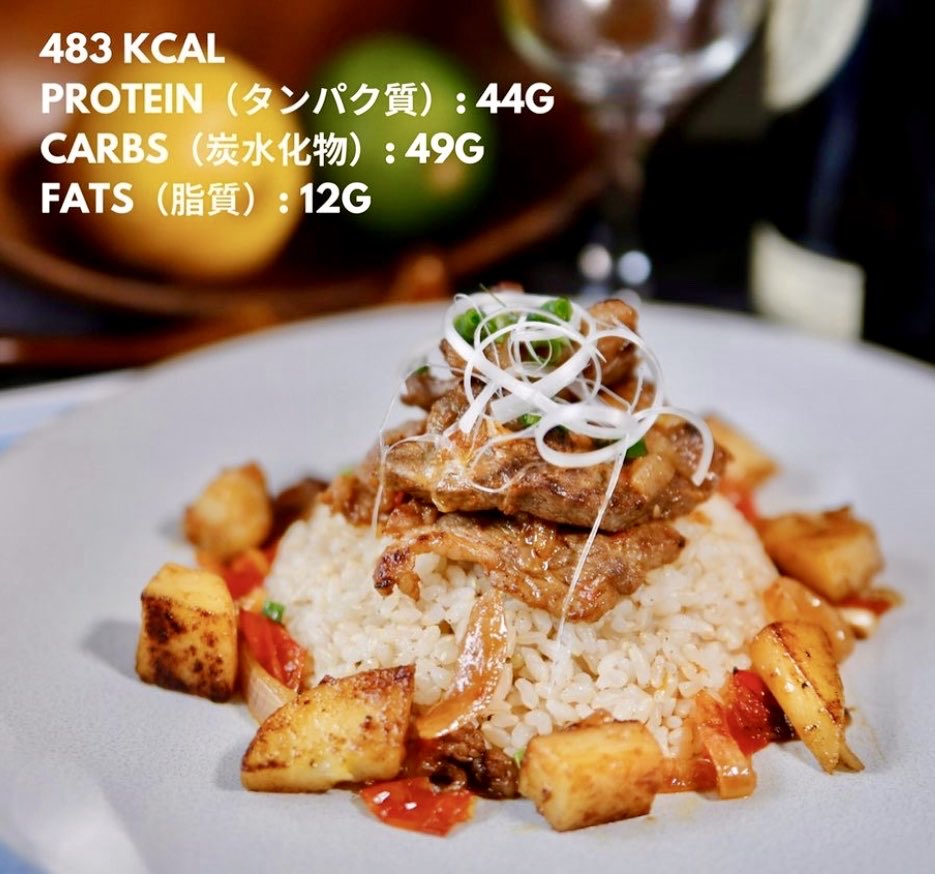 FitBentoJP's tweet photo. フィット弁当がお客様に喜ばれる点に男性でも満足な圧倒的なミールのボリュームと高タンパクがあります。添加物や保存料一切無し。是非お試し下さい！#宅配　#温めるだけ　#栄養価　#高プロテイン　#筋トレ女子　#筋トレ男子　#トレーニング　#身体改革 https://t.co/hFbeqYEVed