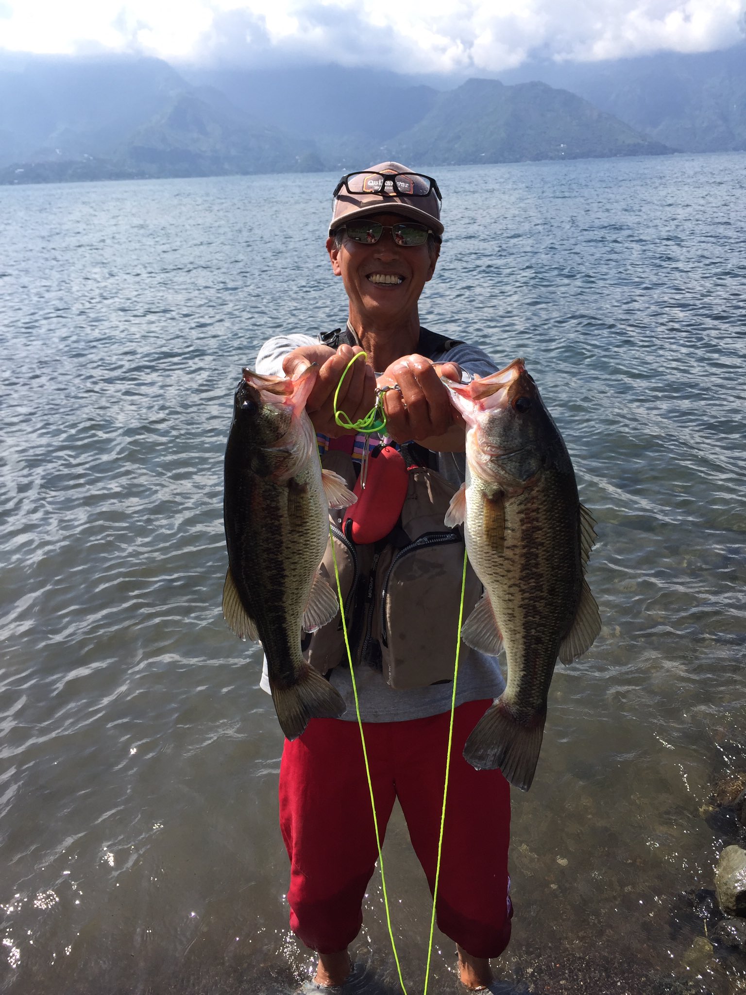 かももし グアテマラのこの湖ではブラッバスは100 キャッチアンドイート まさか自分が釣った魚を売るとは夢にも思わなかった 1年間ほぼ毎日漁に出る暮らしは楽しい やっと生活出来るようになってきた T Co Agldqcpmck Twitter かももし グアテマラのこの湖ではブラッバスは100 キャッチアンドイート まさか自分が釣った魚を売るとは夢にも思わなかった 1年間ほぼ毎日漁に出る暮らしは楽しい やっと生活出来るようになってきた T Co Agldqcpmck Twitter