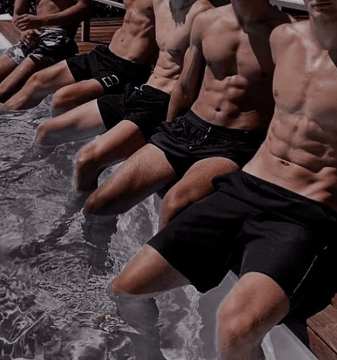 〃 𝘾𝘰𝘢𝘤𝘩 𝗥𝗈𝗆𝗎𝗅𝗈 〃

             𝗖𝗈𝖺𝖼𝗁 𝗈𝖿 𝖿𝗈𝗈𝗍𝖻𝖺𝗅𝗅
             𝗔𝗆𝖾𝗋𝗂𝖼𝖺𝗇. 
             ──────────
      ⇉  𝗦𝖾𝗑 𝗔𝖽𝖽𝗂𝖼𝗍. 
      ⇉  𝗠𝗂𝗅𝗅𝗂𝗈𝗇𝖺𝗂𝗋𝖾 𝖺𝗇𝖽 𝗙𝖺𝗆𝗈𝗎𝗌. 
      ⇉  𝗦𝗈𝖼𝗂𝗈𝗉𝖺𝗍𝗁 𝖺𝗇𝖽 𝗦𝗂𝖼𝗄.