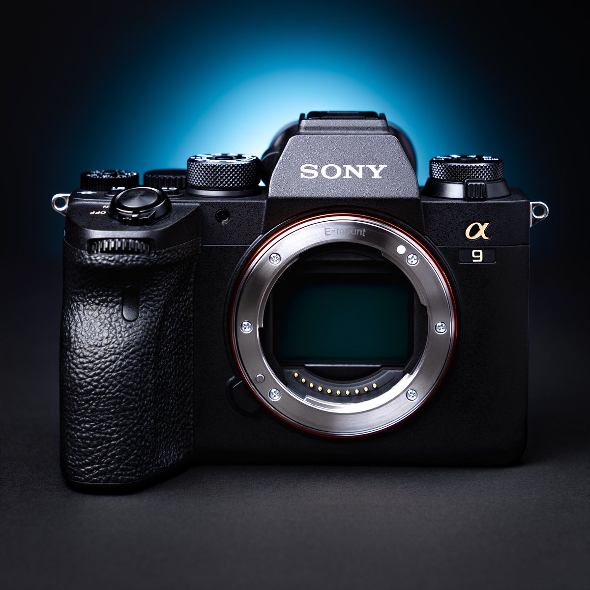 fukiphotography's tweet photo. カメラでカメラを撮りました。
#α9ii #sonyalpha https://t.co/ckzCZxj93x