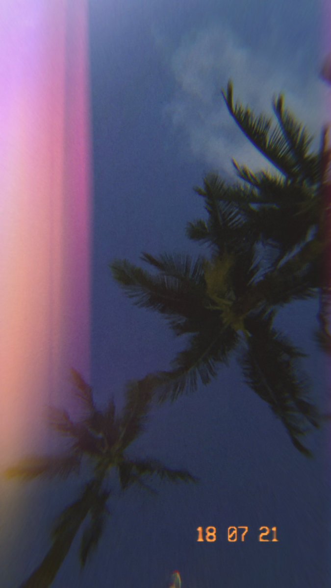 milly☽ (@pastelsinwaves) on Twitter photo 