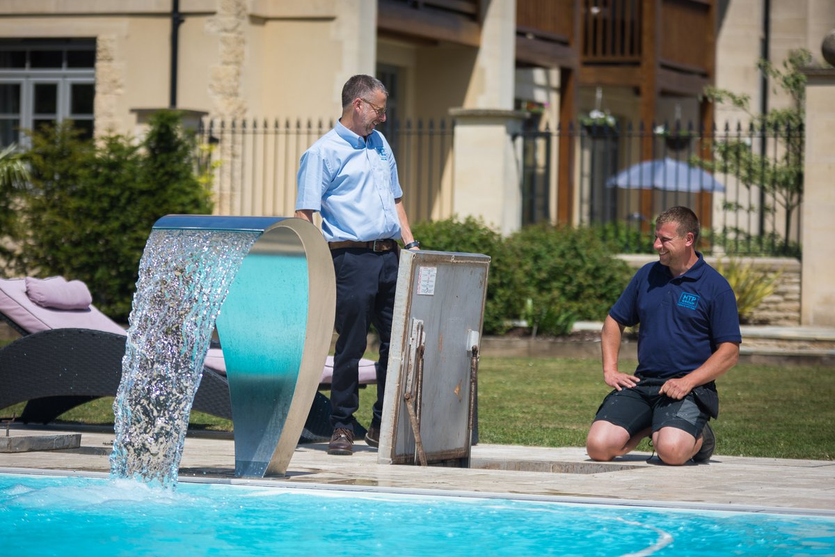hottubpeople's tweet photo. Good morning, here we are enjoying a moment at work.. we love our job , especially when we help our clients to achieve perfect water quality and the best swim…
#service #smile #swimmingpools #swim #pool #crystalclear #htpgroup  #nivekopools #smile https://t.co/0rE1RSNPqd